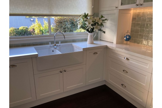 Chester 80 x 50 Double Flat Fine Fireclay Farmhouse Butler Sink with Taphole and Overflow