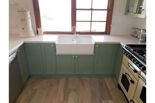 Chester 80 x 50 Double Flat Fine Fireclay Farmhouse Butler Sink with Taphole and Overflow